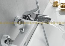 Obrázek k výrobku 2100 - Sprchový set k vaně bílý pochromovaný 4-03SprB-6018