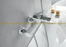 Obrázek k výrobku 2100 - Sprchový set k vaně bílý pochromovaný 4-03SprB-6018